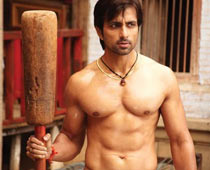 Why is Sonu Sood not in Dabangg 2?